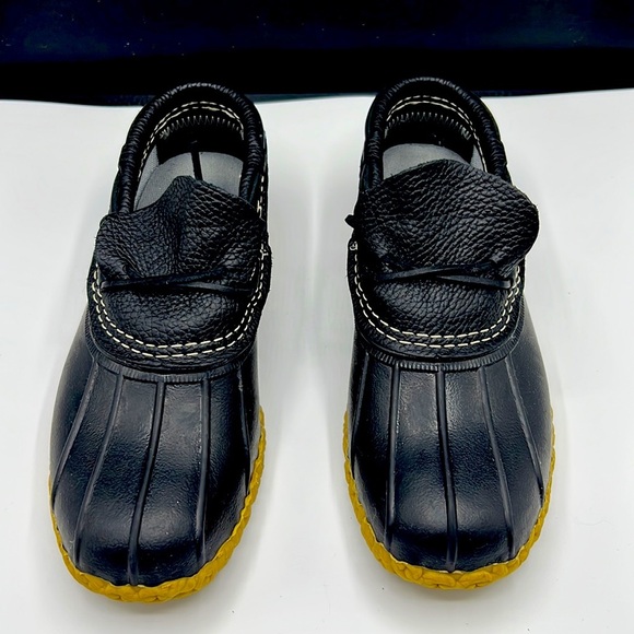 Bean boots by LL Bean size 7M looks brand new. - Picture 2 of 9